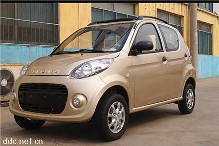  新款老年代步电动四轮车轿车